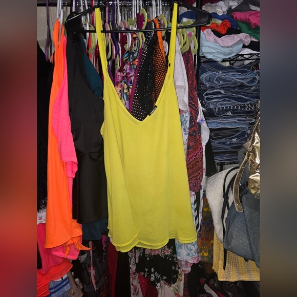 Torrid Bright yellow Chiffon Cami 2x - Picture 3 of 6
